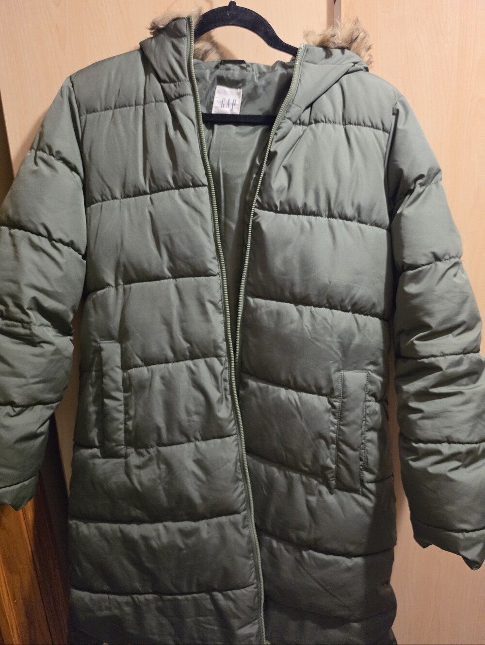GAP Long Quilted Puffer Jacket in Olive